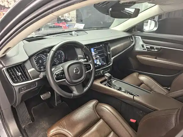 Volvo V90 2018