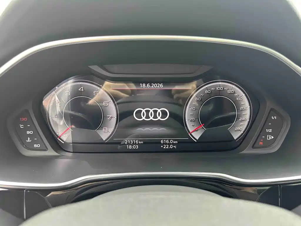 Audi Q3 2021 — фото 18
