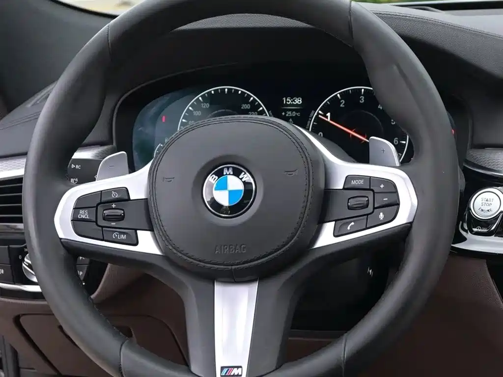 BMW 6 Series GT 2019 — фото 9