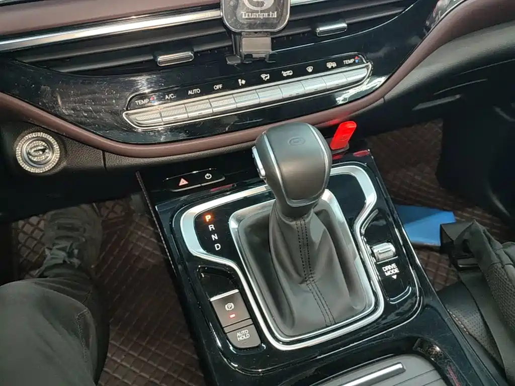GAC Motor Trumpchi M6 2023 — фото 14