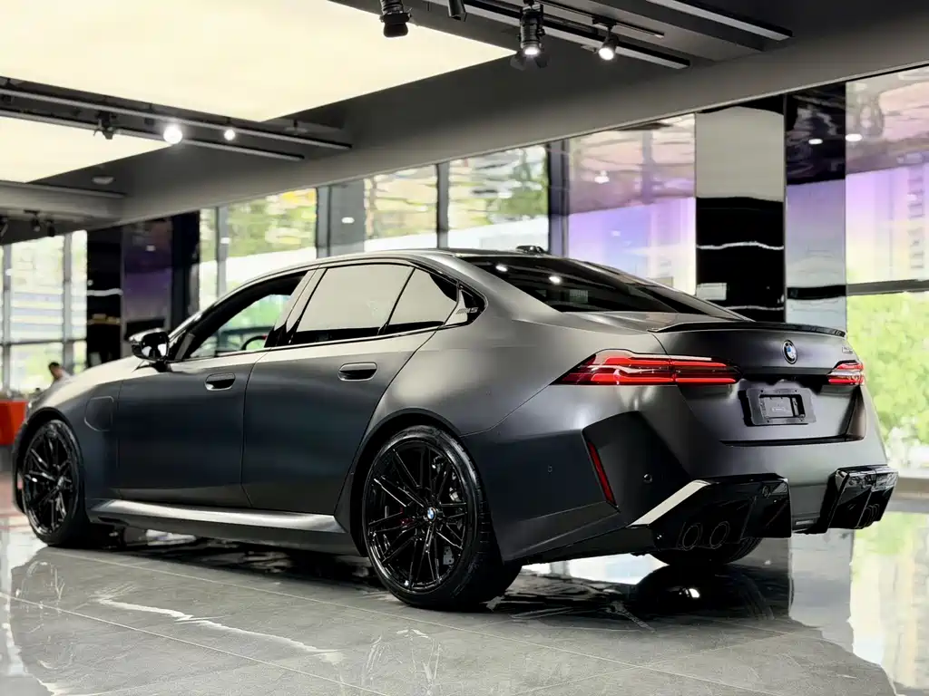 BMW M5 New Energy 2025