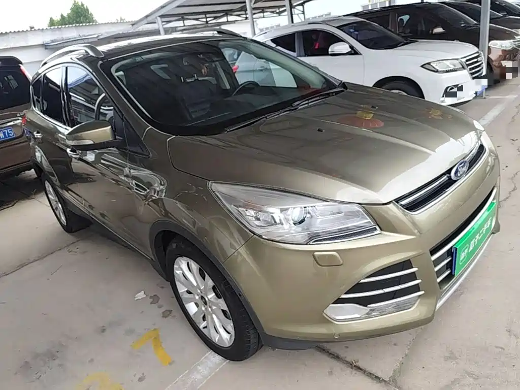 Ford Kuga 2015 — фото 4