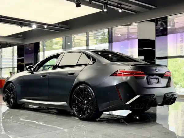 BMW M5 New Energy 2025