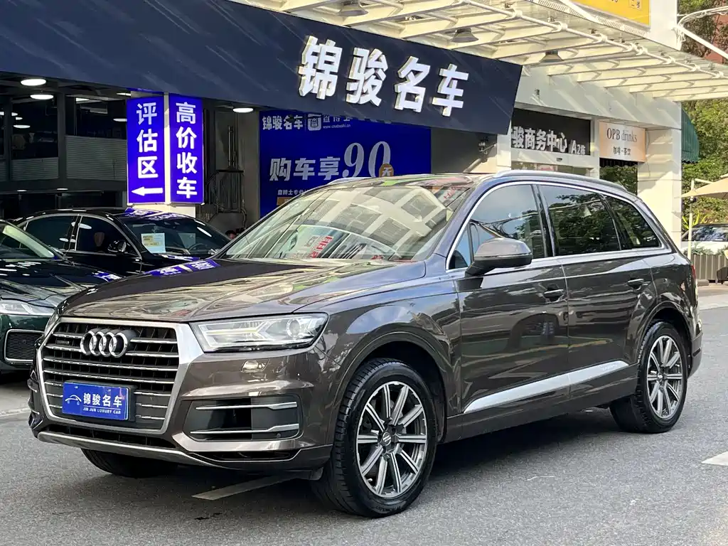 Audi Q7 2016 — фото 1