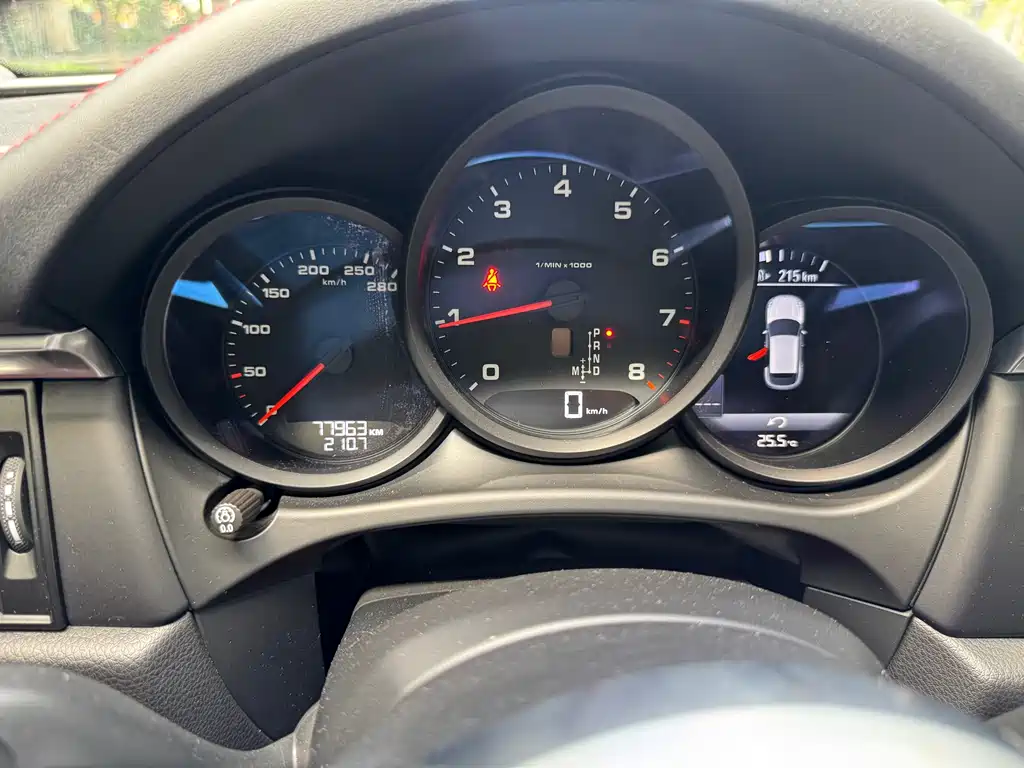 Porsche Macan 2019 — фото 10