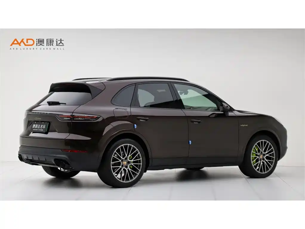 Porsche Cayenne Hybrid 2023