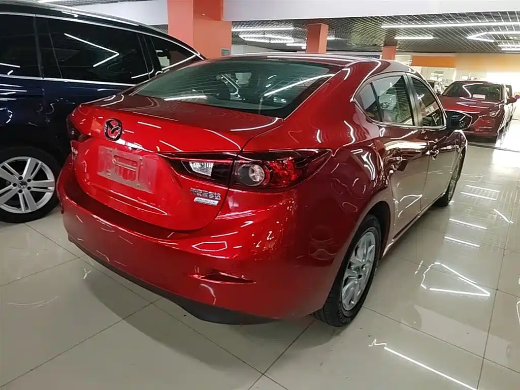 Mazda 3 Axela 2019 — фото 7