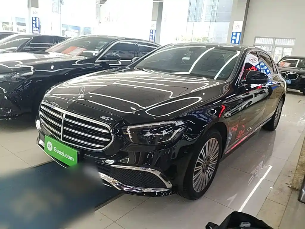 Mercedes-Benz E-Class 2022