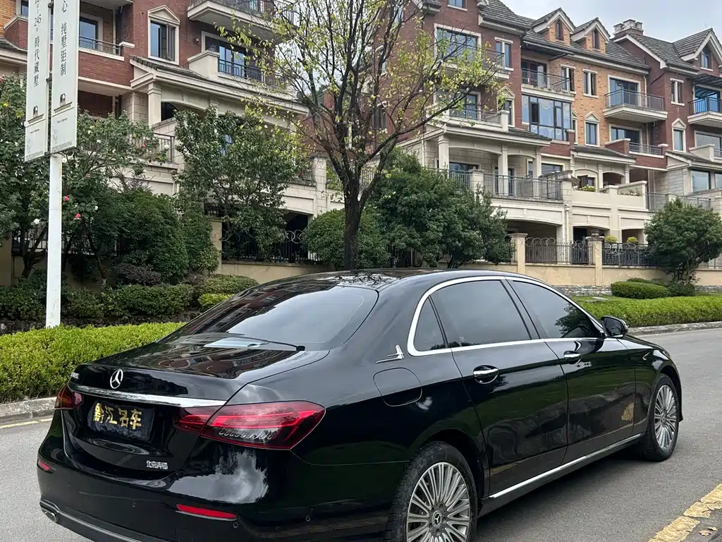 Mercedes-Benz E-Class 2023