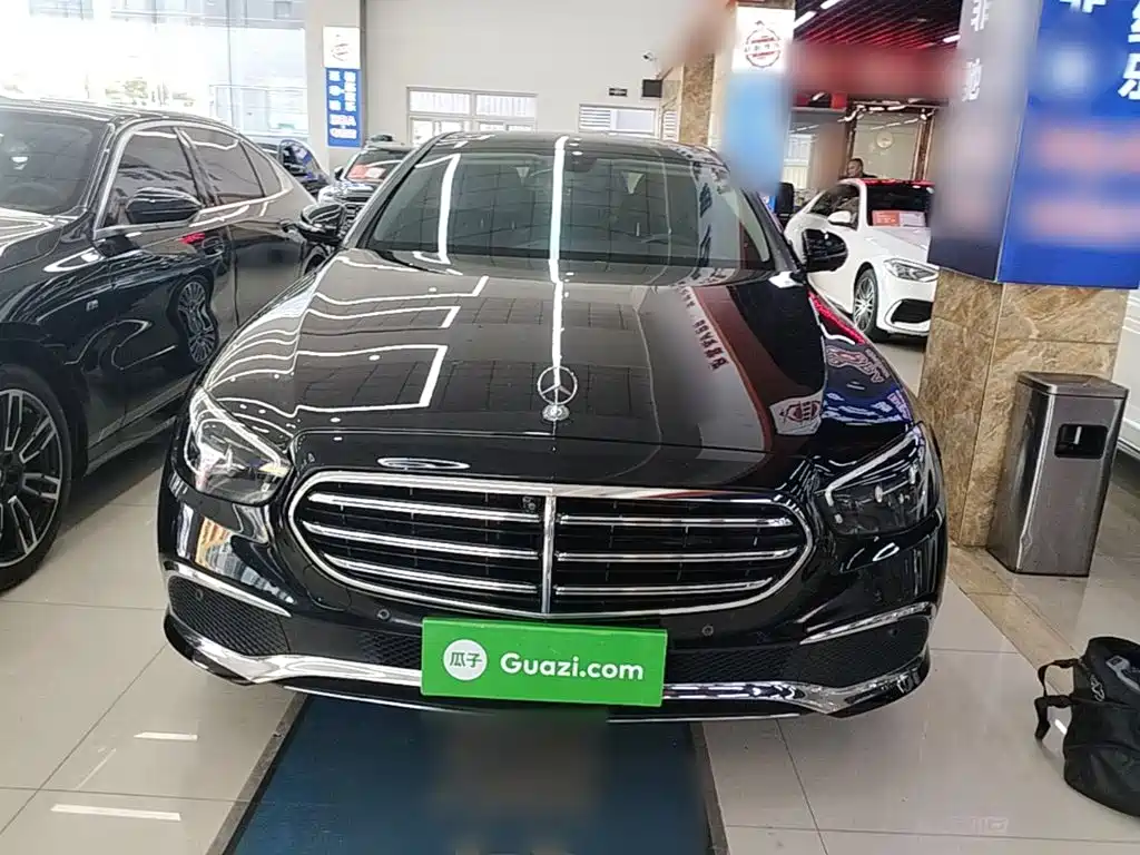 Mercedes-Benz E-Class 2022