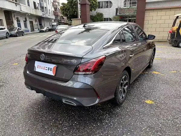 MG MG5 2022