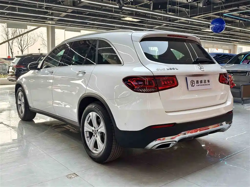 Mercedes-Benz GLC 2020 — фото 18