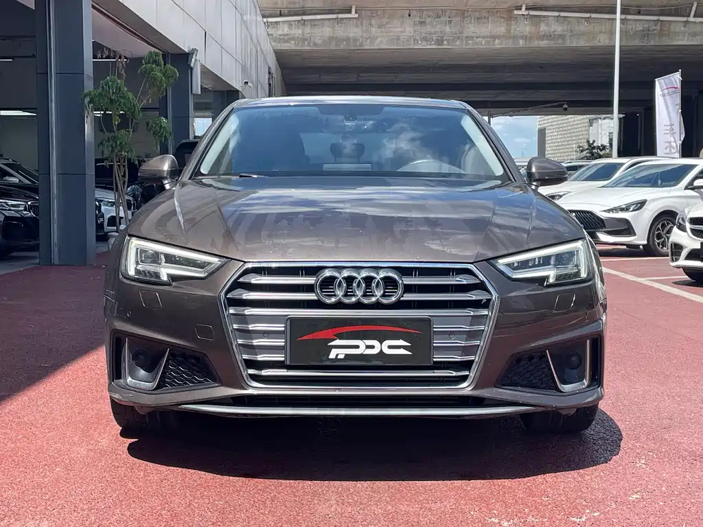 Audi A4L 2020 — фото 4