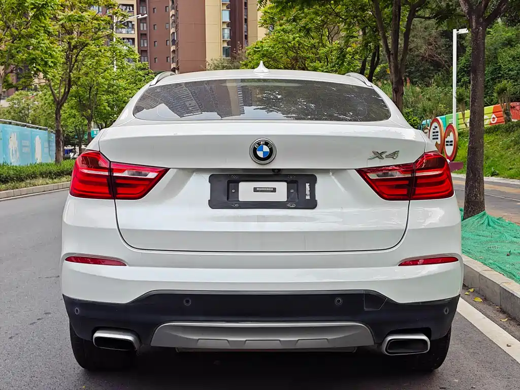 BMW X4 2016 — фото 17