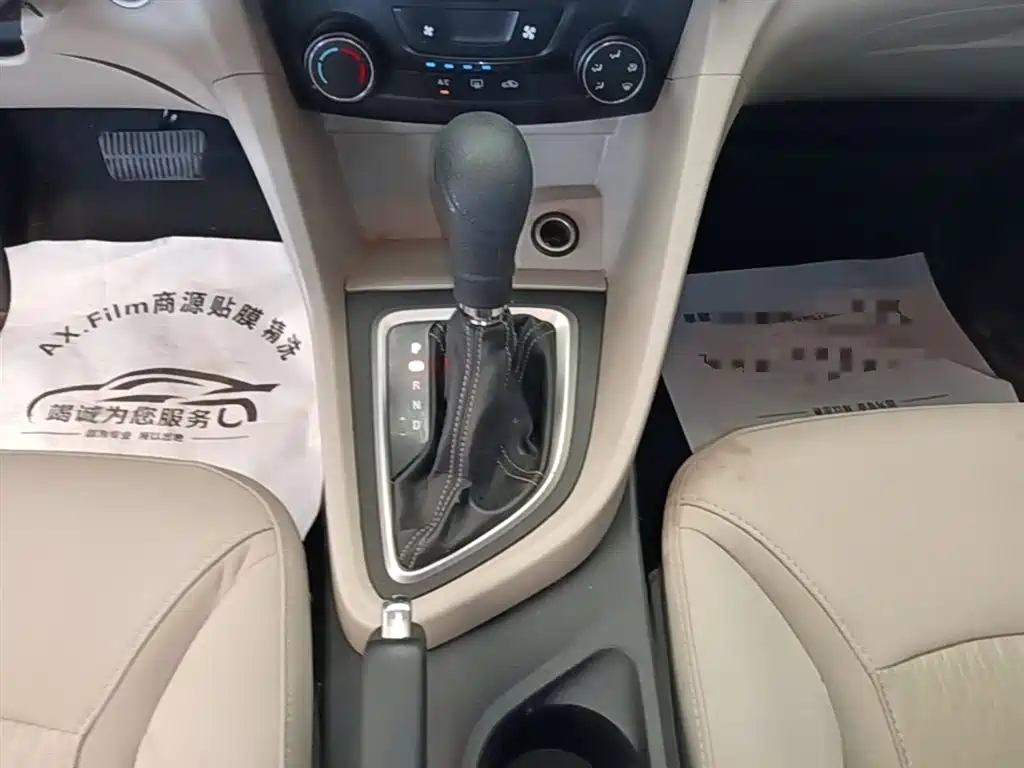 Buick Excelle 2015 — фото 14