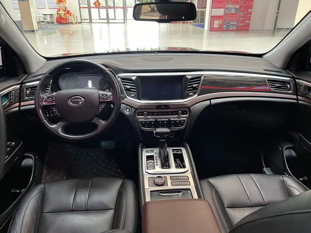 GAC Motor Trumpchi GS8 2017 — фото 5