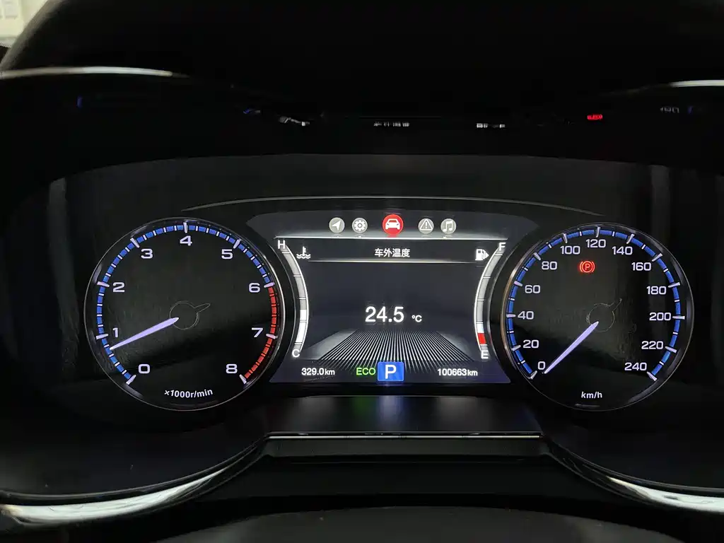 GAC Motor Trumpchi GS8 2017 — фото 11
