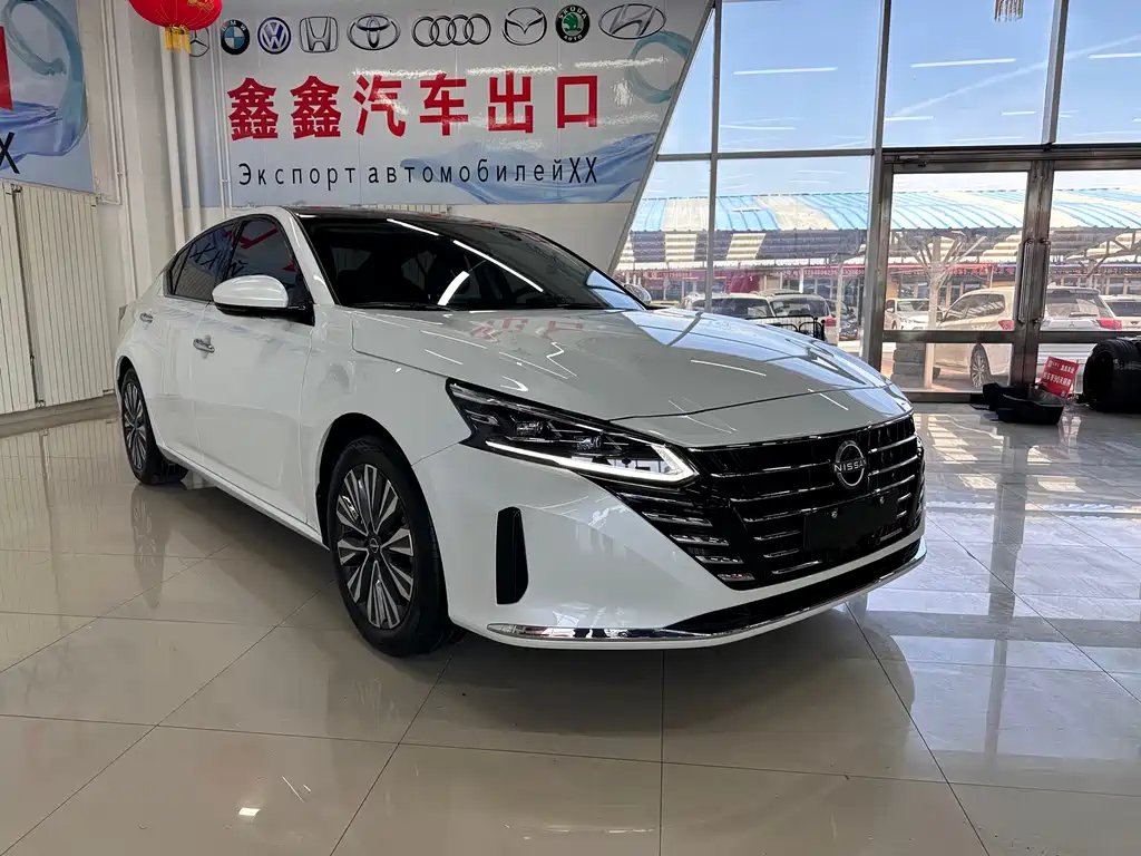 Nissan Teana 2023 — фото 3