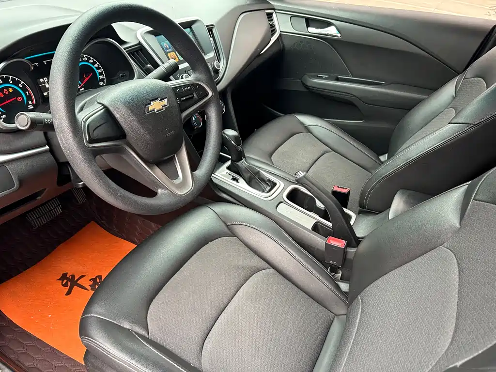 Chevrolet Cavalier 2017 — фото 11