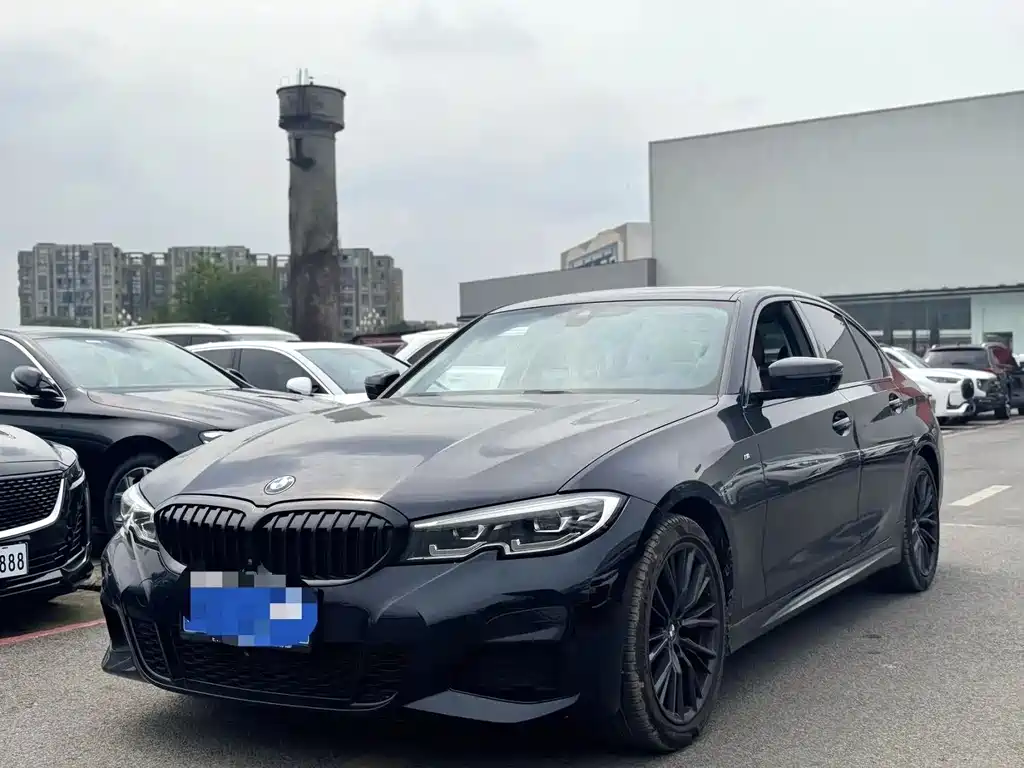 BMW 3 Series 2021 — фото 1