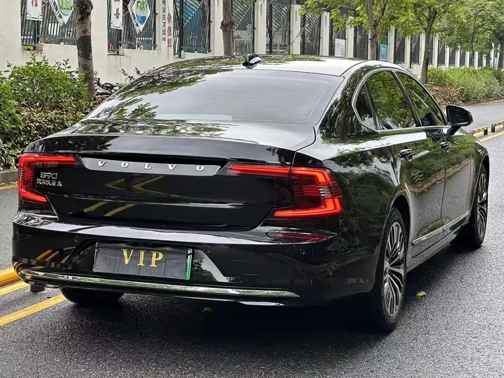 Volvo S90 PHEV 2023 — фото 9