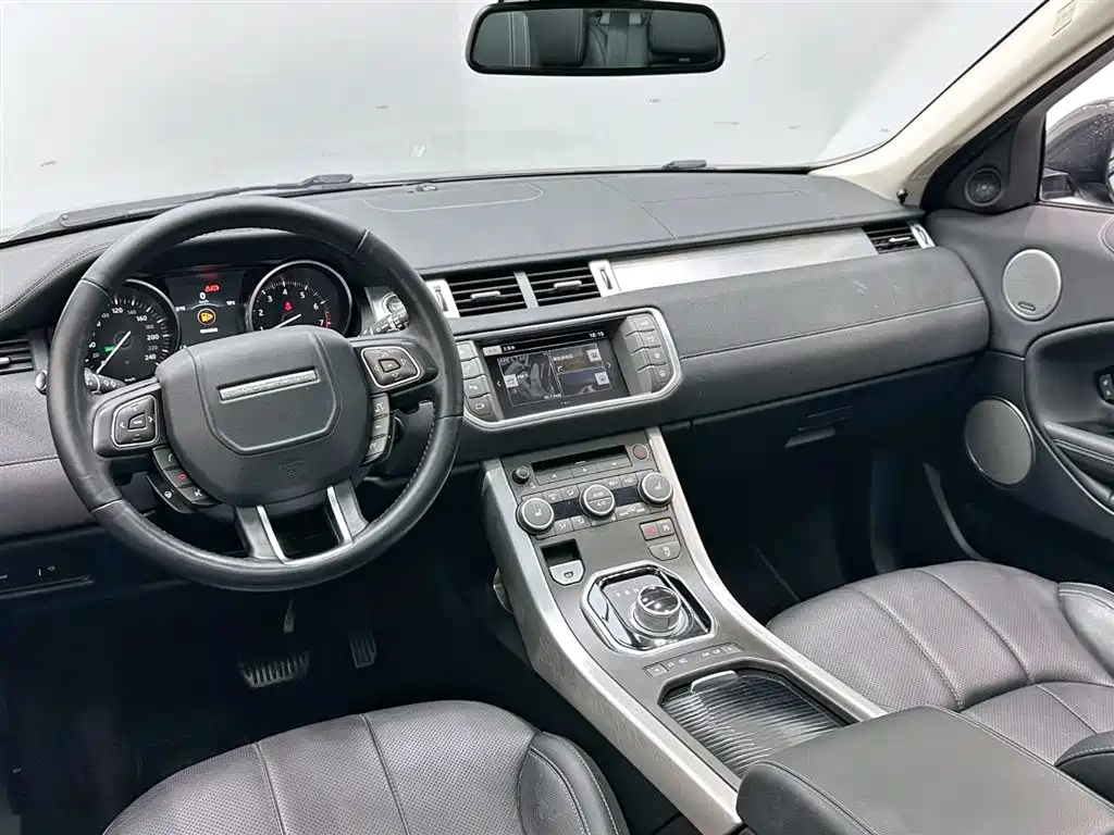 Land Rover Evoque 2016 — фото 10