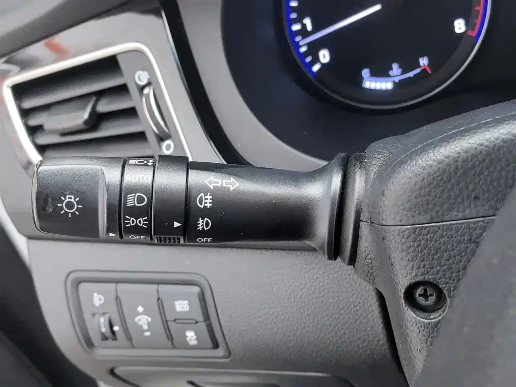 Hyundai Mistra 2016 — фото 21