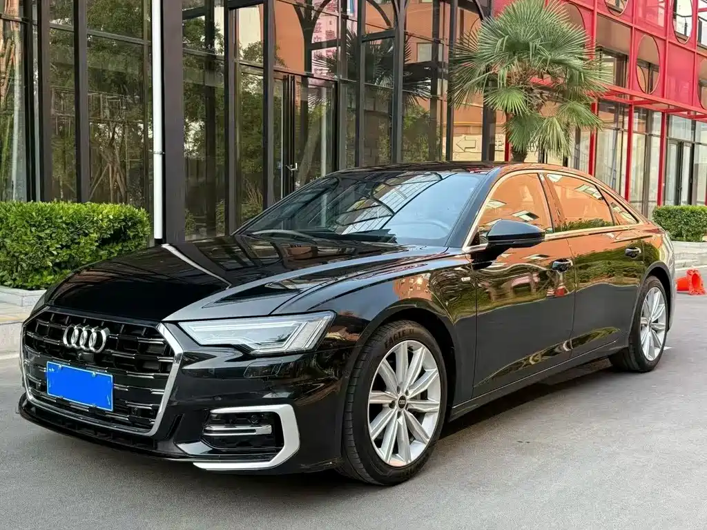 Audi A6L 2023 — фото 1