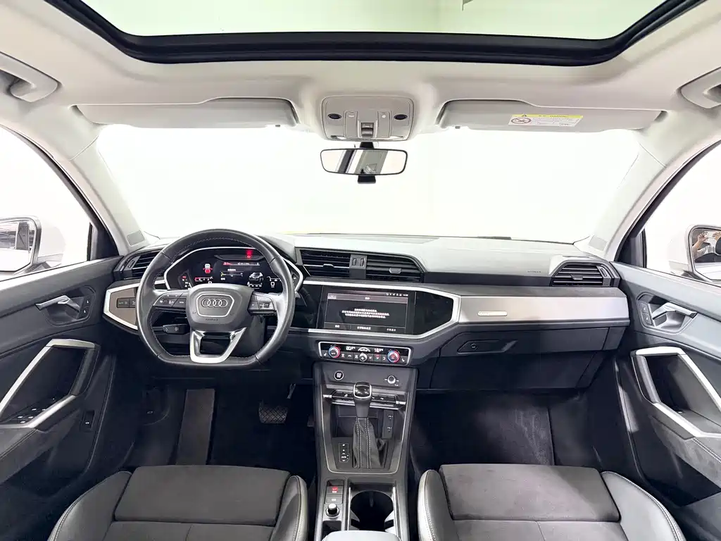 Audi Q3 2022 — фото 11