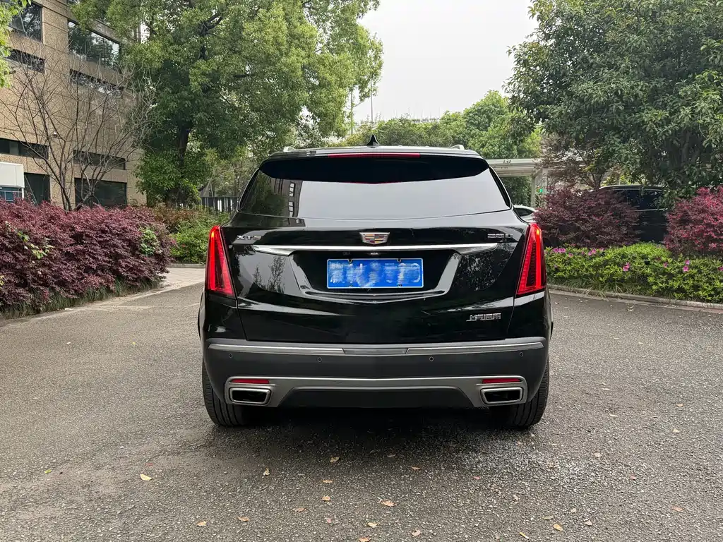 Cadillac XT5 2021 — фото 6