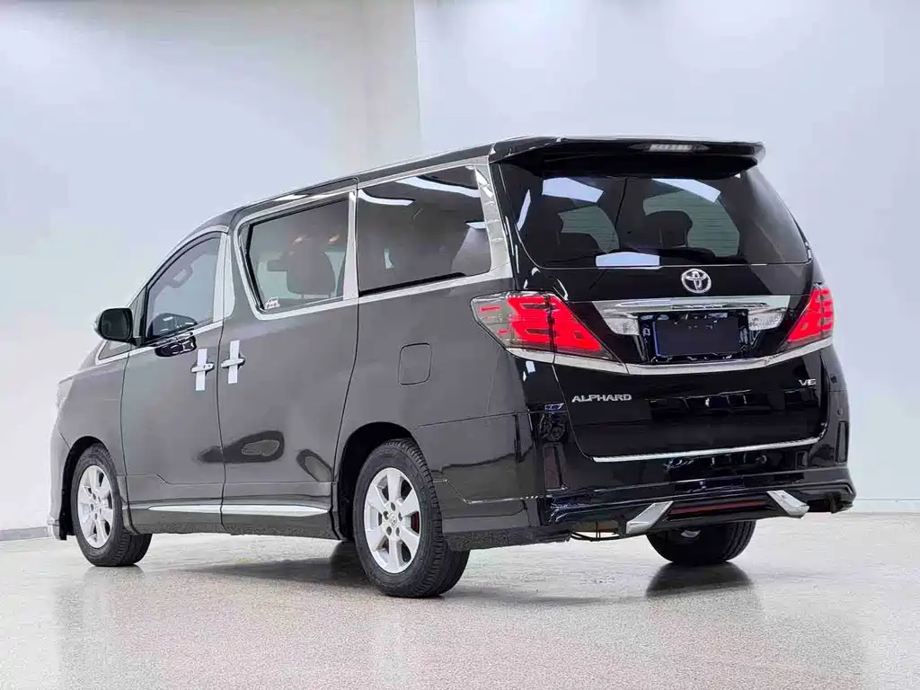 Toyota Alphard 2012 — фото 30