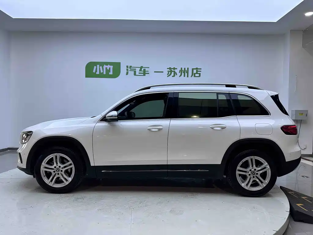 Mercedes-Benz GLB 2021