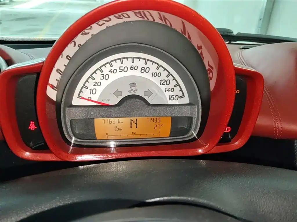 smart Fortwo 2014 — фото 12