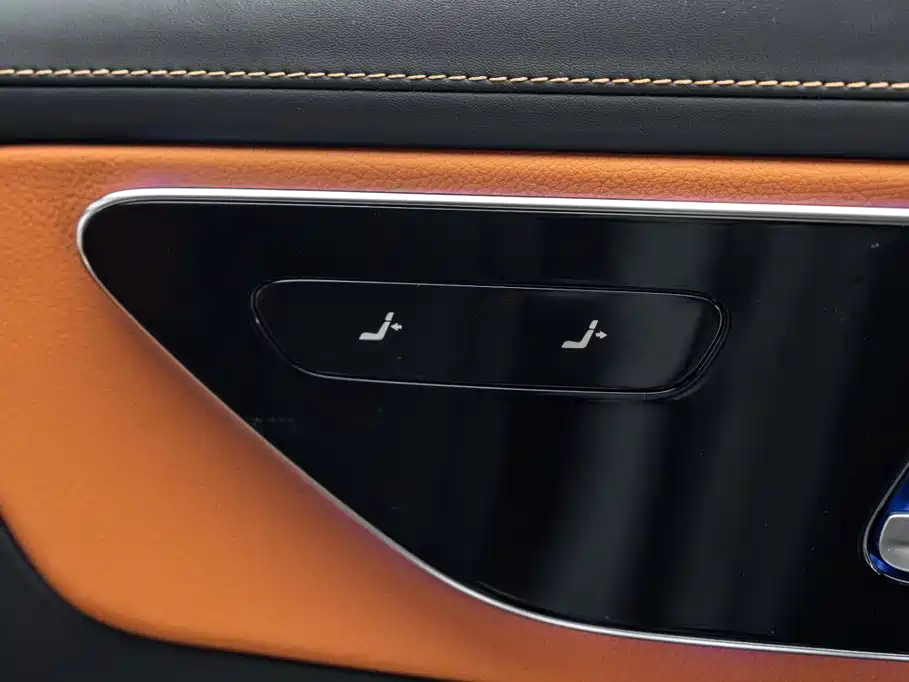 Mercedes-Benz GLC 2023 — фото 29
