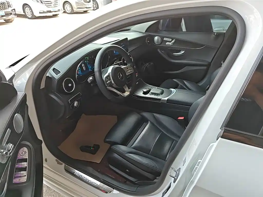 Mercedes-Benz C-Class 2021 — фото 15