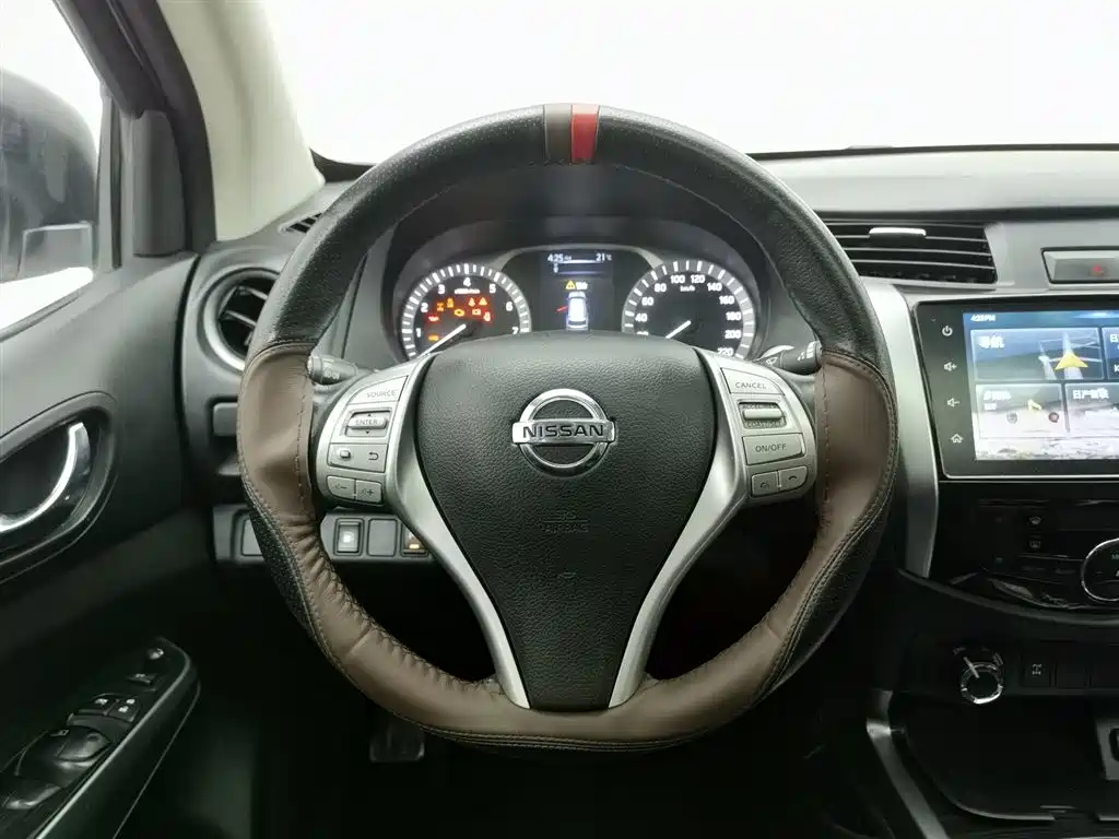 Nissan Terra 2020 — фото 11
