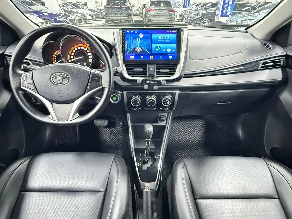 Toyota Yaris L 2023 — фото 20