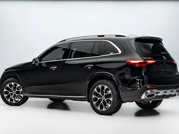 Mercedes-Benz GLC 2023