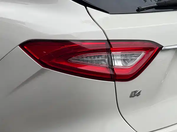 Maserati Levante 2017