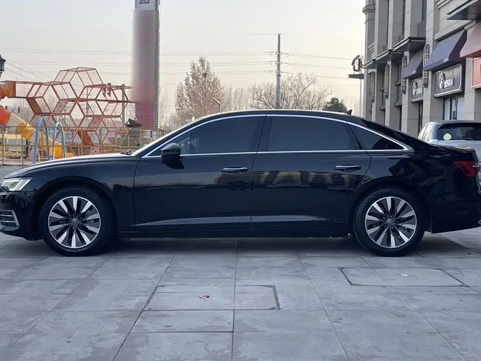 Audi A6L 2019 — фото 6