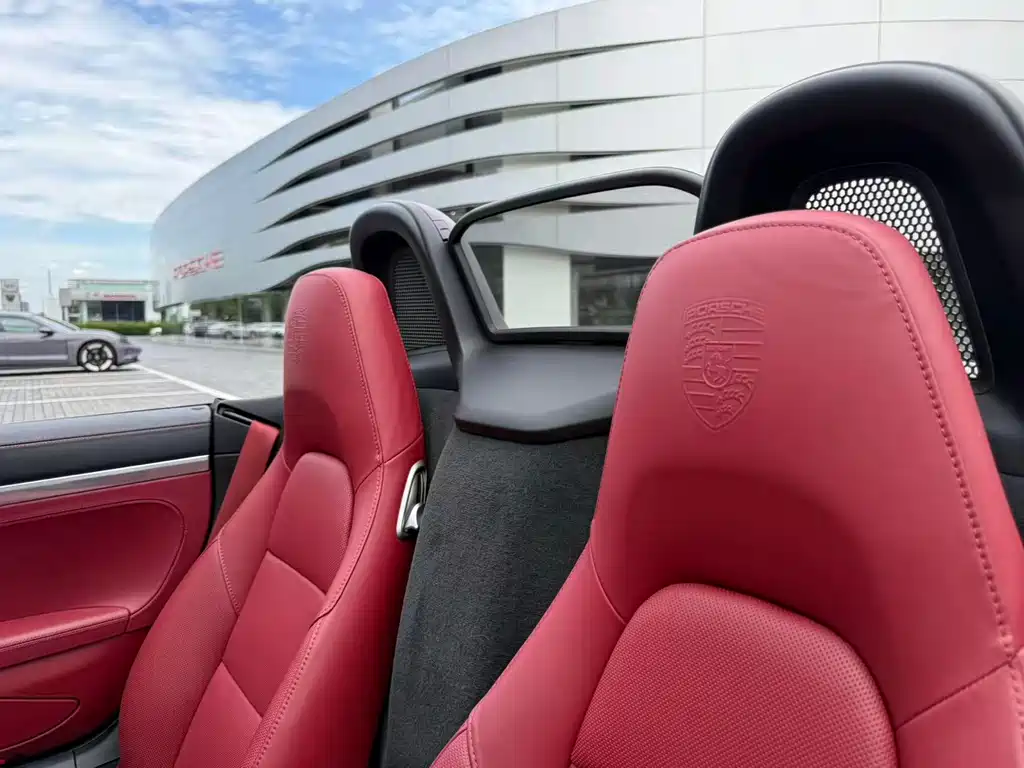 Porsche 718 2024 — фото 15