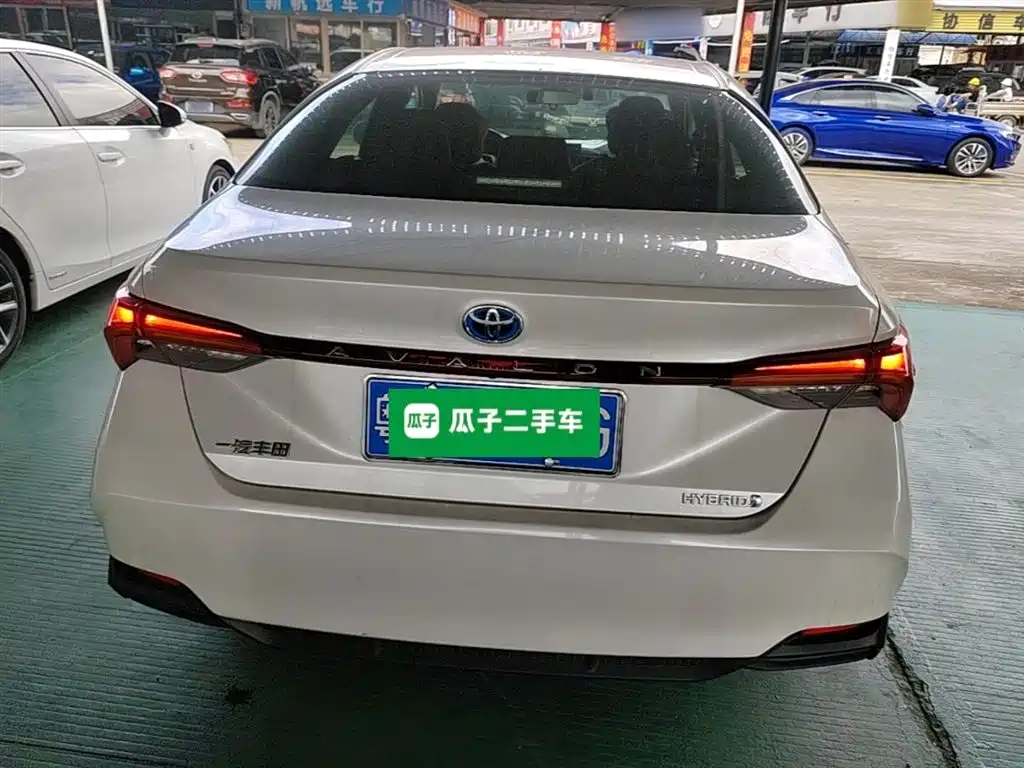 Toyota Avalon 2022 — фото 6