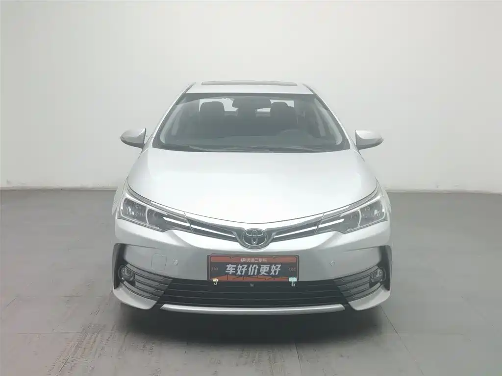 Toyota Corolla 2017 — фото 3