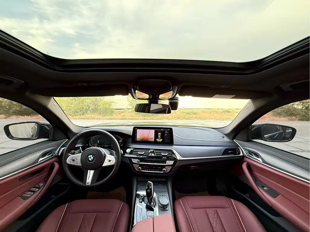 BMW 5 Series 2023