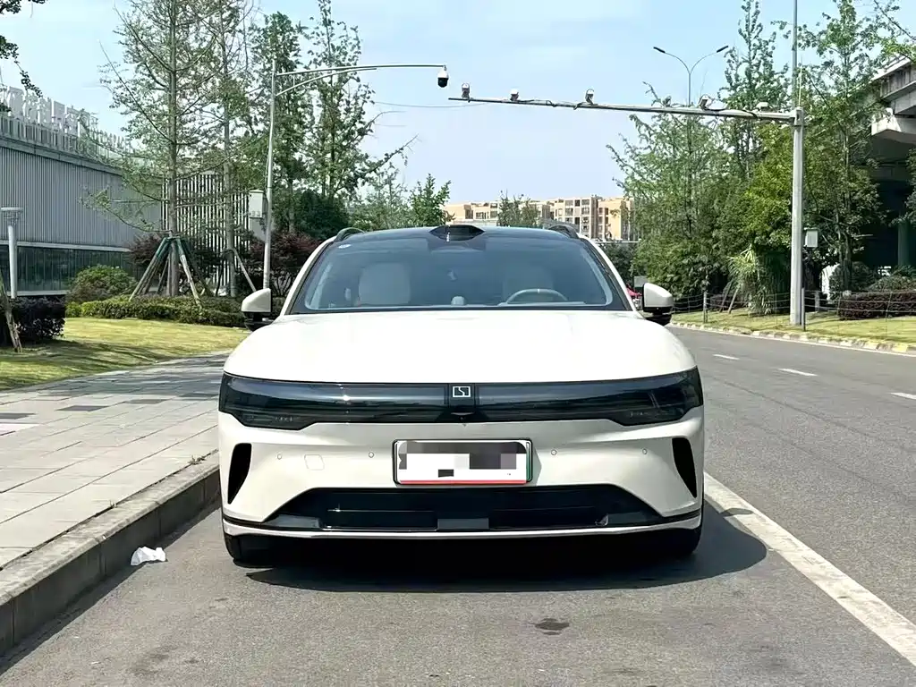Zeekr 007 GT 2025