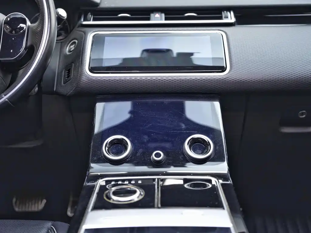 Land Rover Velar 2019 — фото 16