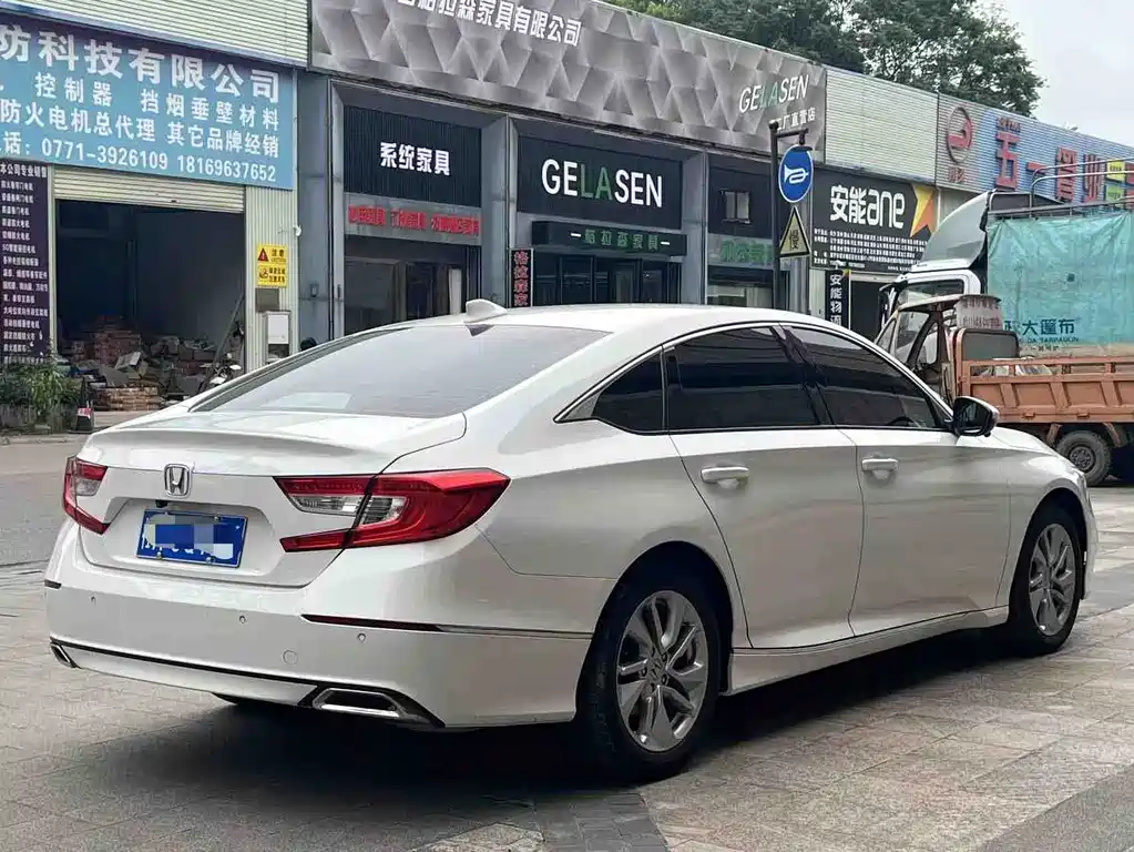 Honda Accord 2021 — фото 4