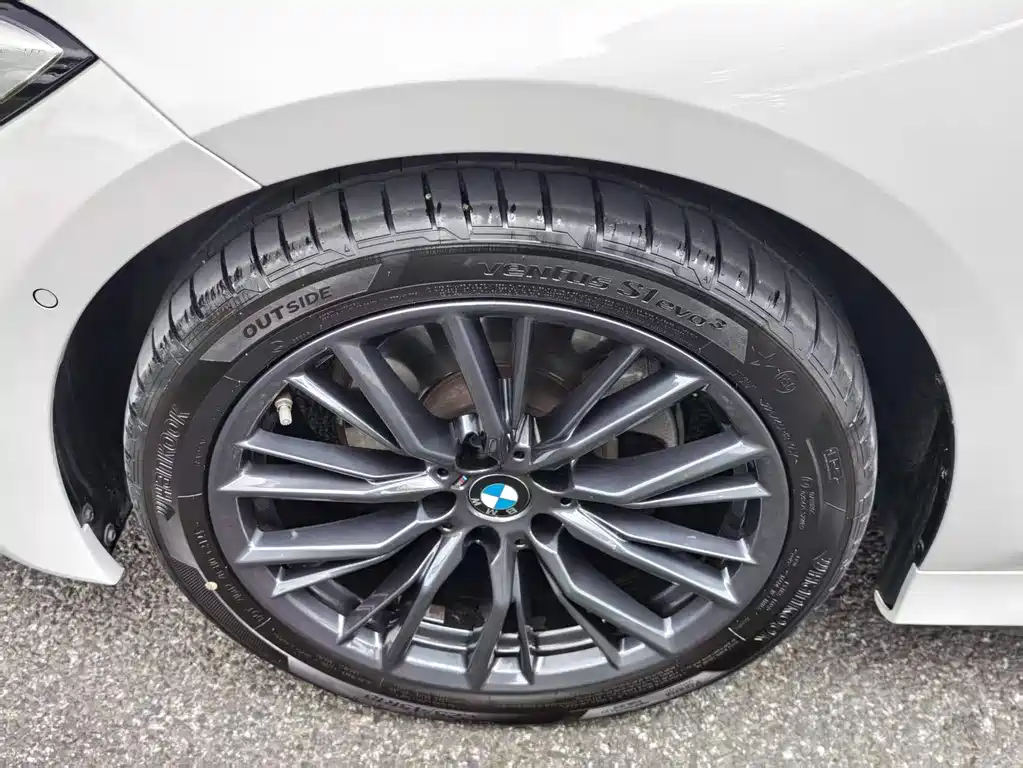 BMW 3 Series 2021