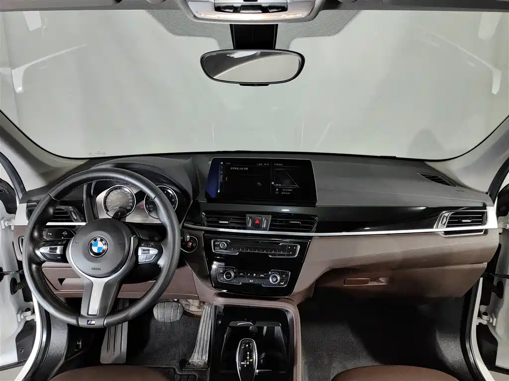BMW X1 2019 — фото 7
