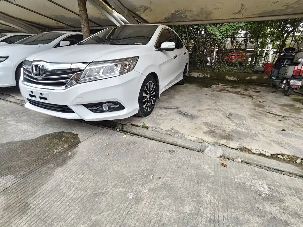 Honda Crider 2015